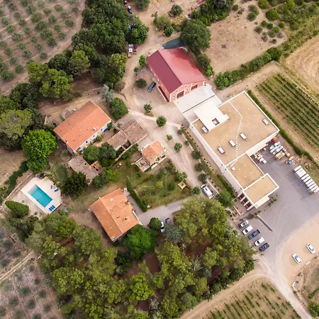 2 Ferienhaeuser Auf Dem Weingut Domaine La Grange